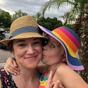 Meet your Posher, Courtney